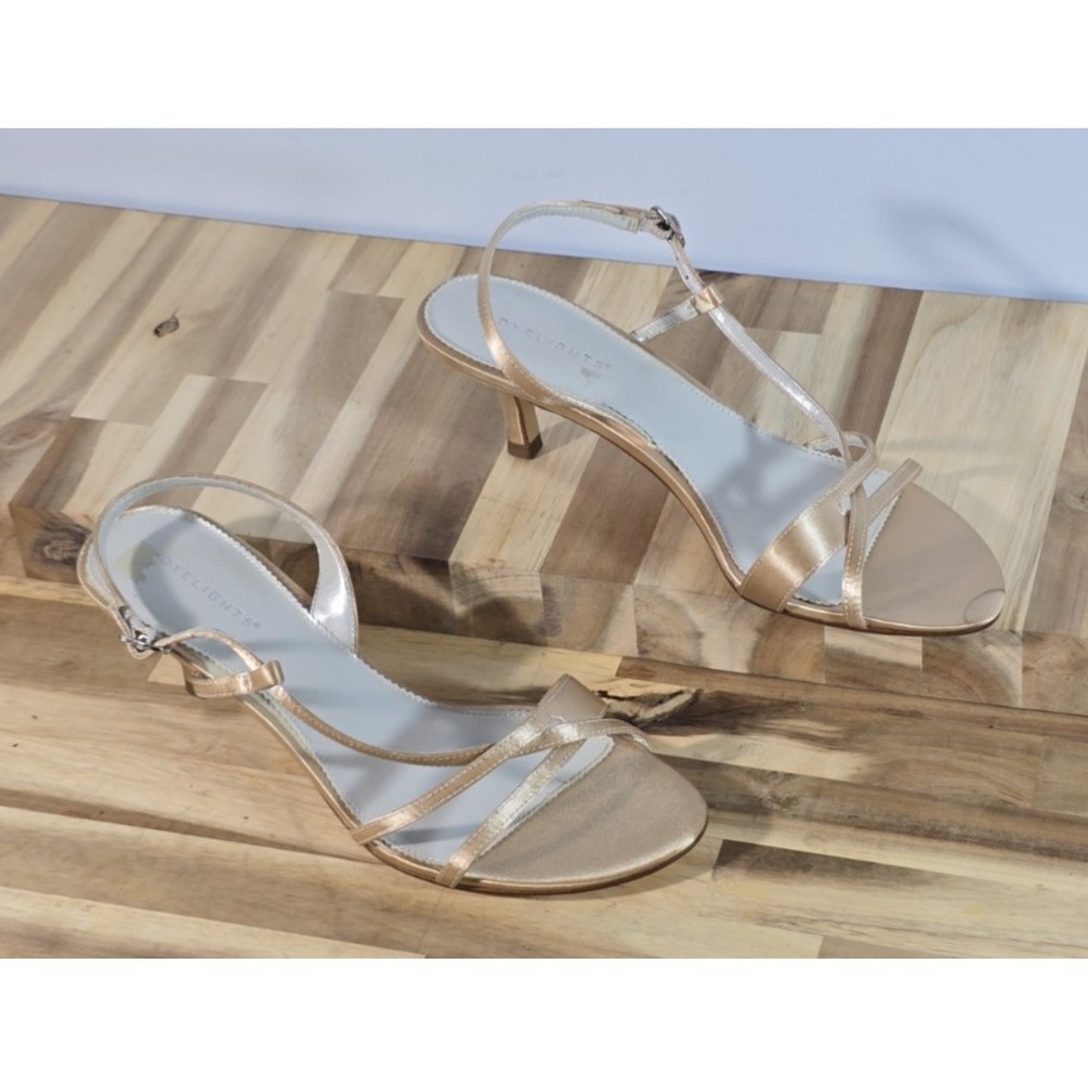 Dyelights Rose Strappy Sandals Size 7.5W Wide Ankle Strap Heels Women's
